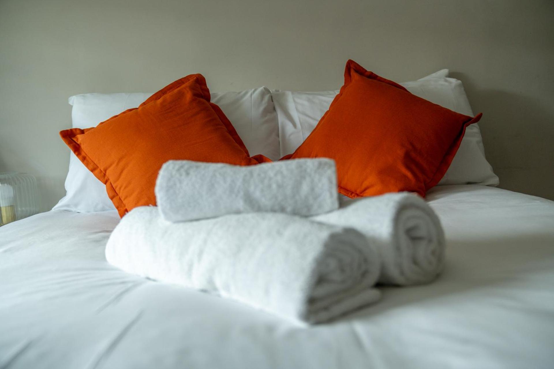 Town Centre 2 Bedoom Fast Wifi,parking-15 Mins To London Appartement Watford (Hertfordshire)